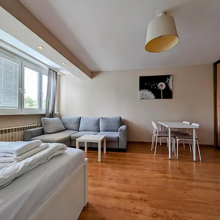 Kazimierza Wielkiego 87 By Homeprime Apartman Krakkó